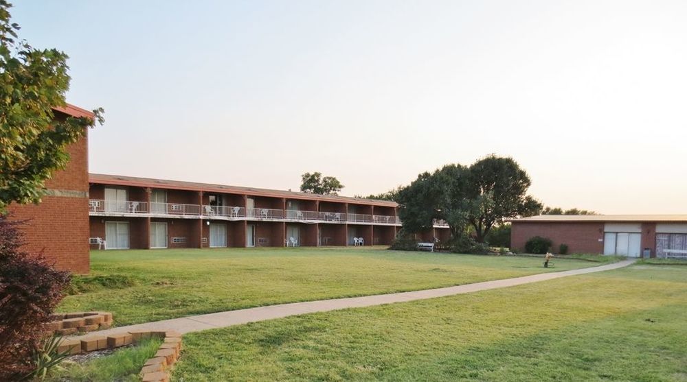 Americas Best Value Inn Abilene Exterior photo