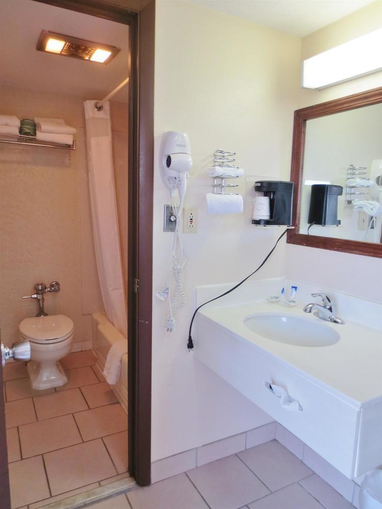 Americas Best Value Inn Abilene Exterior photo