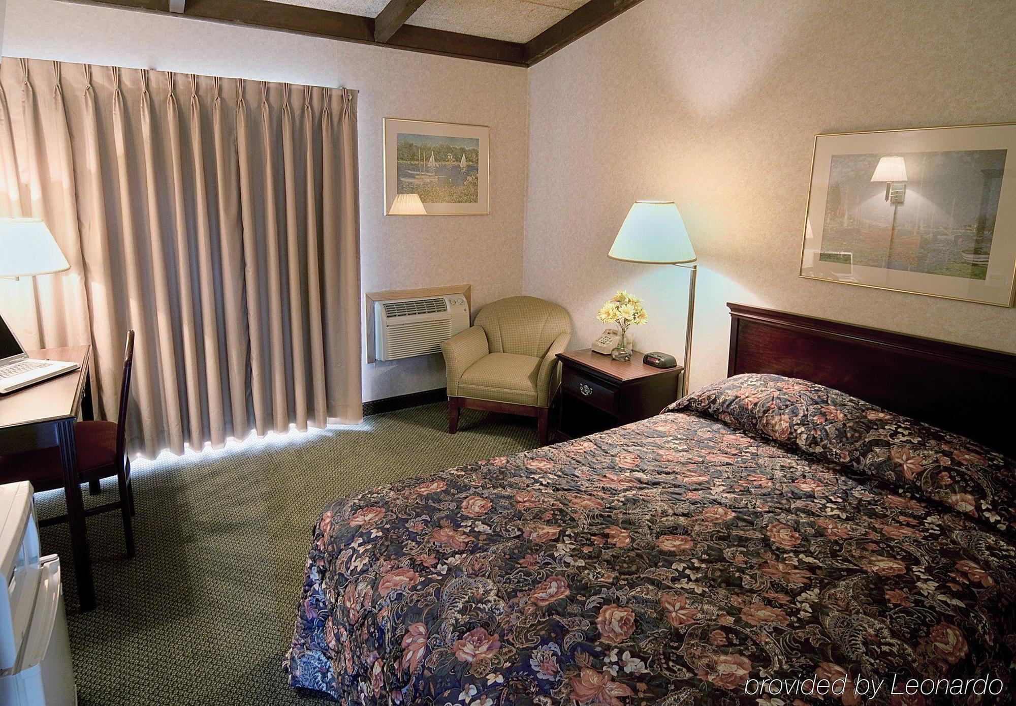 Americas Best Value Inn Abilene Room photo