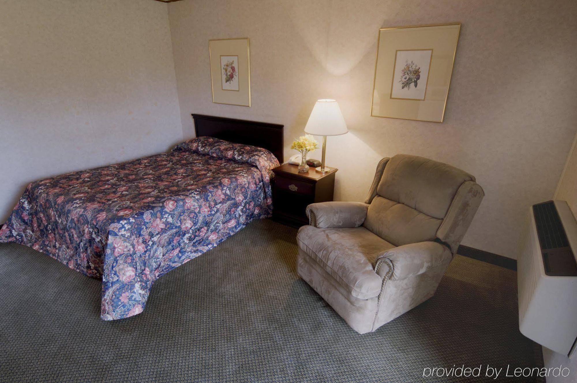 Americas Best Value Inn Abilene Room photo